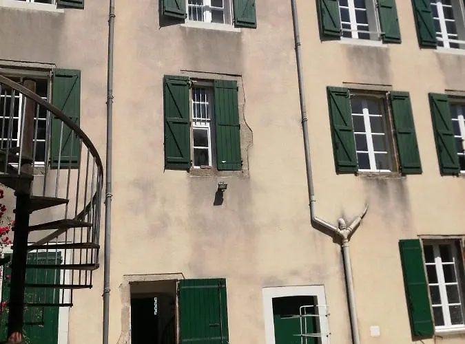 Maison Alba La Source 3* Мазаме