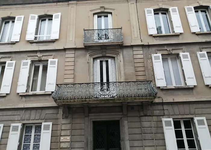 Maison Alba La Source 3* Мазаме