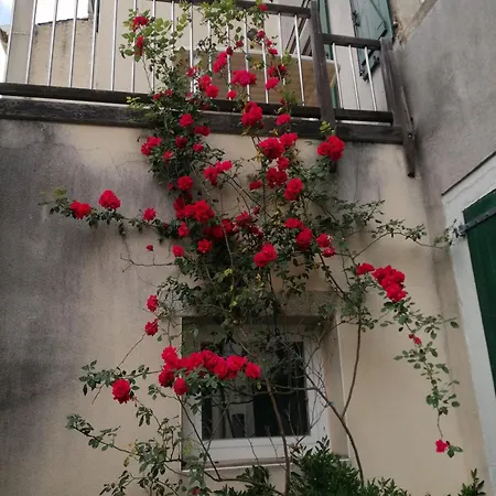 Maison Alba La Source 3* Мазаме