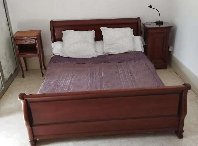 Maison Alba La Source 3* Мазаме